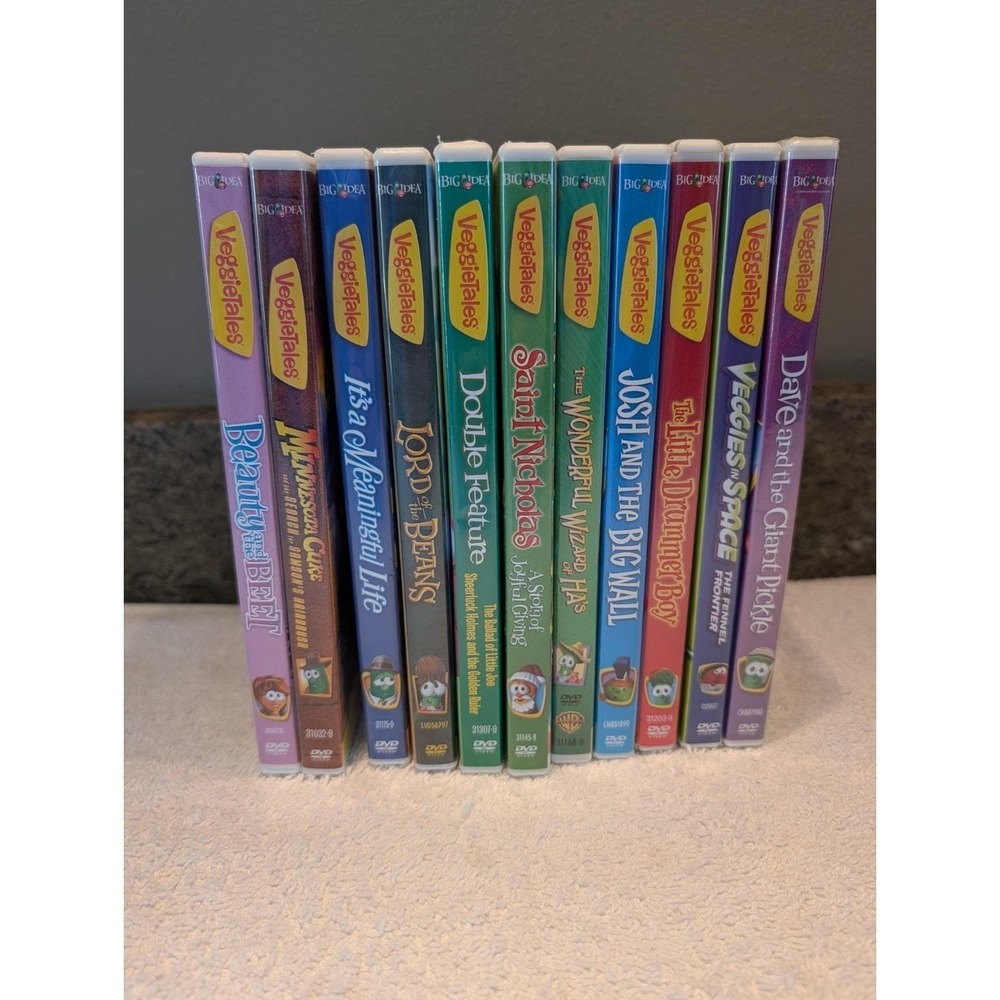 Lot of 11 VeggieTales DVDs Pre Owned Christmas Space Dave Giant Pickle Sheerluck